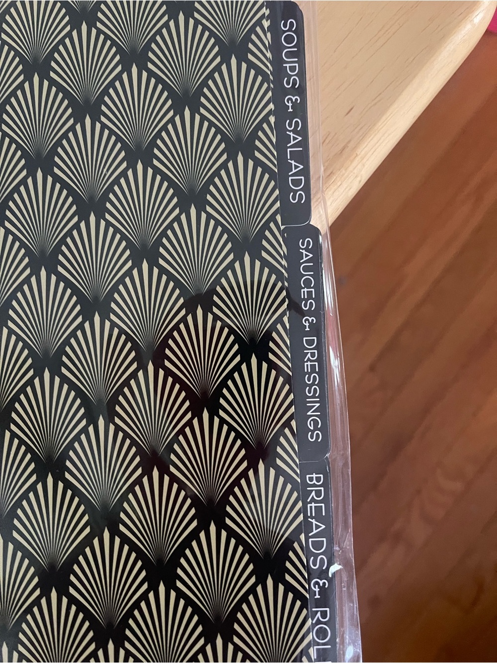 My Recipes Decorative Cookbook Binder in Gold & Black — Hard cover. - Picture 4 of 4